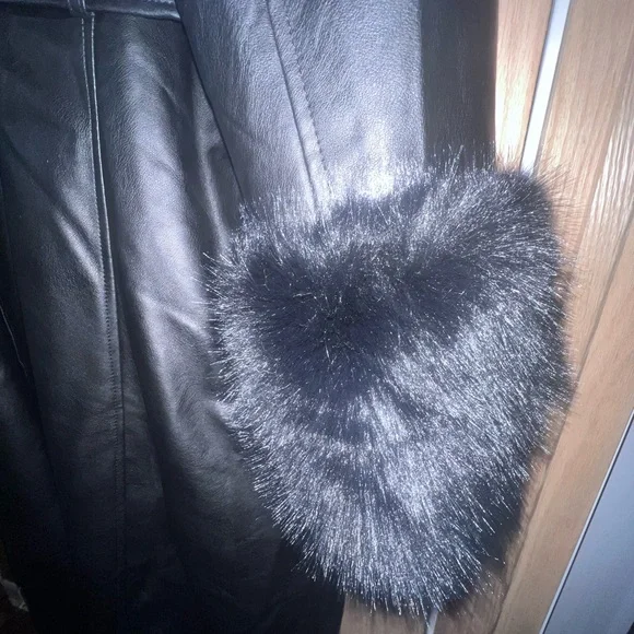 AKIRA Black Faux Leather Coat with Fur Trim NWT size 2x  *SOLDOUT* - Picture 12 of 15